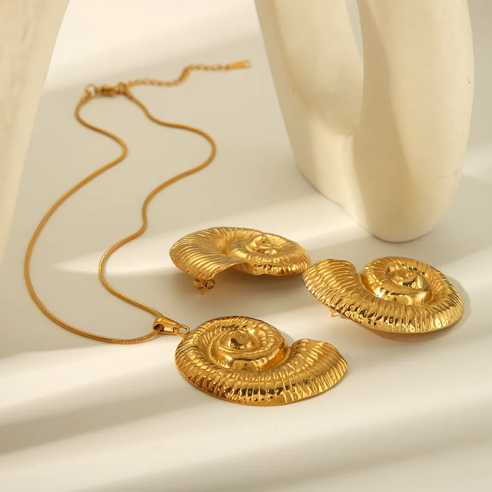 Wholesale Jewelry IG Style Vacation Beach Conch Spiral 304 Stainless Steel 18K Gold Plated Plating Earrings Necklace Jewelry Set display picture 5