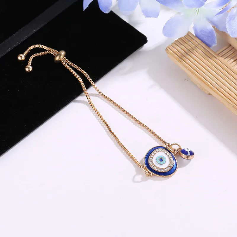 Retro Punk Ethnic Style Eye Rhinestones Alloy Wholesale Bracelets display picture 1