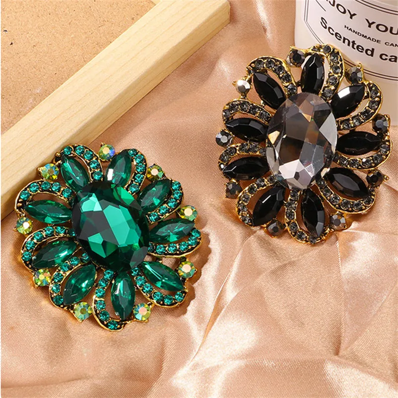 IG Style Simple Style Shiny Flower Alloy Inlay Rhinestones Zircon Women's Brooches display picture 6