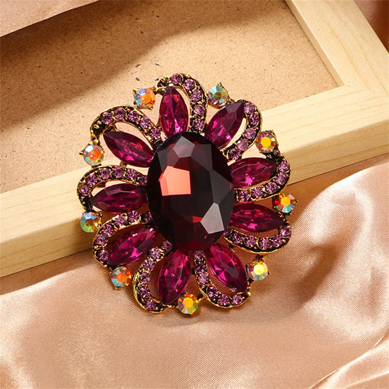 IG Style Simple Style Shiny Flower Alloy Inlay Rhinestones Zircon Women's Brooches display picture 3