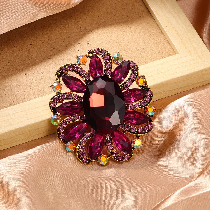 IG Style Simple Style Shiny Flower Alloy Inlay Rhinestones Zircon Women's Brooches display picture 11