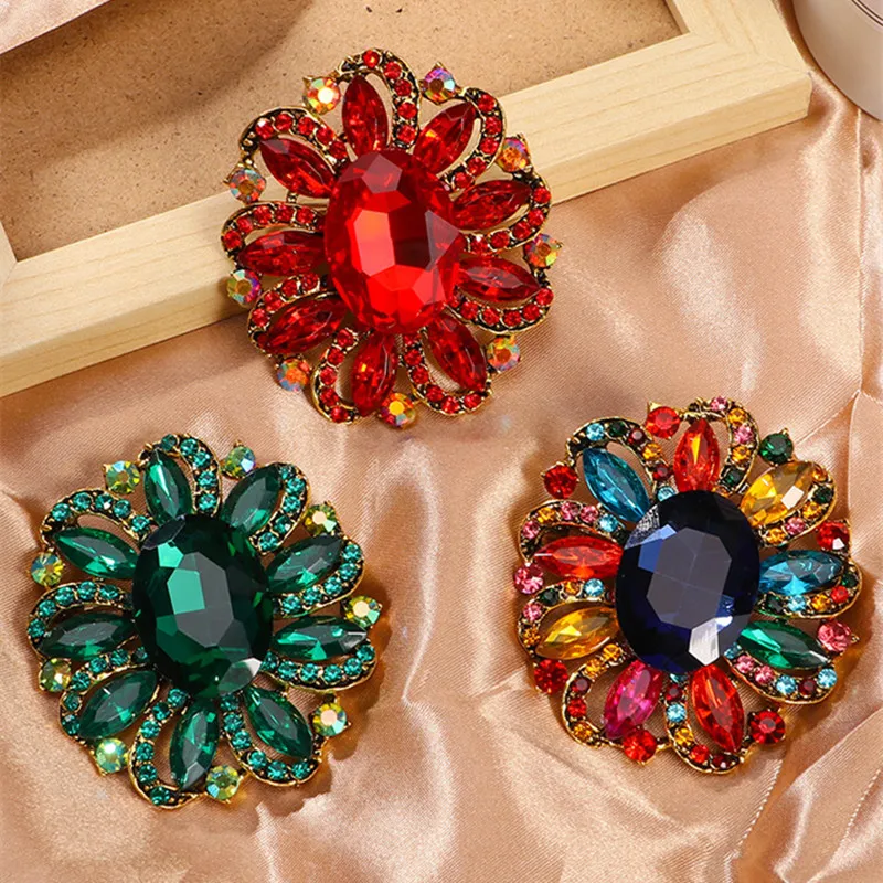 IG Style Simple Style Shiny Flower Alloy Inlay Rhinestones Zircon Women's Brooches display picture 2