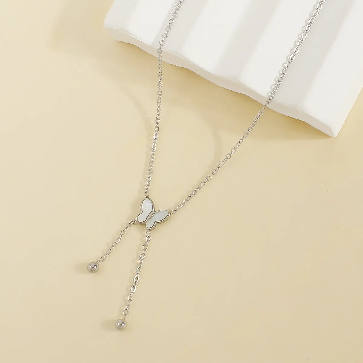 Wholesale Jewelry Elegant Butterfly 304 Stainless Steel Pendant Necklace display picture 3