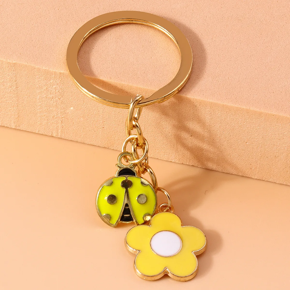 Pastoral Beetles Flower Alloy Keychain display picture 5