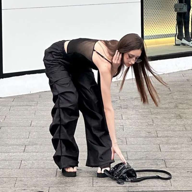 Women's Holiday Party Date Streetwear Solid Color Full Length Pocket Casual Pants Cargo Pants display picture 5
