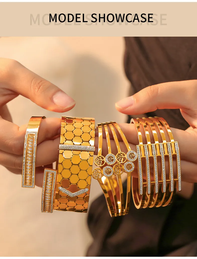 Casual Simple Style Hexagon Round Titanium Steel 18K Gold Plated Rhinestones Bangle In Bulk display picture 1