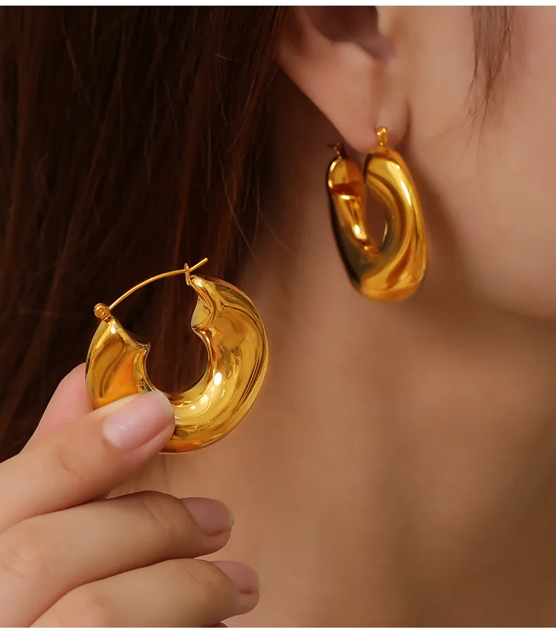 1 Pair Casual Simple Style U Shape Lines Plating 304 Stainless Steel 18K Gold Plated Ear Studs display picture 1