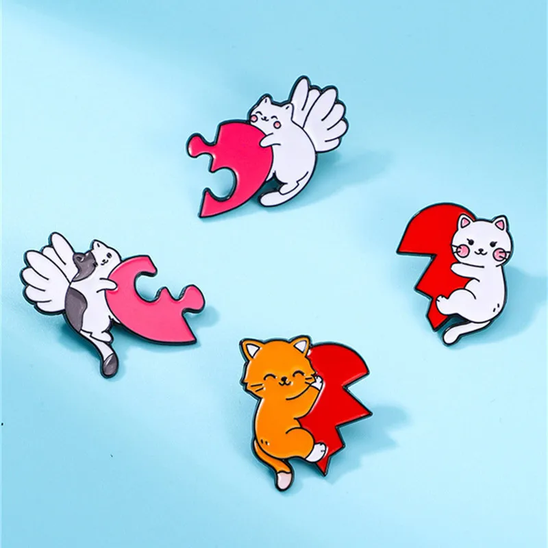Cartoon Style Cute Simple Style Heart Shape Cat Alloy Enamel Plating Unisex Brooches Collar Pin display picture 5