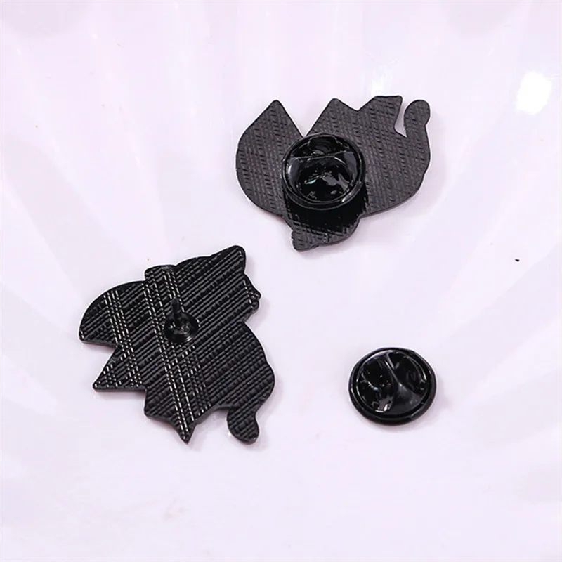 Cartoon Style Cute Simple Style Heart Shape Cat Alloy Enamel Plating Unisex Brooches Collar Pin display picture 14