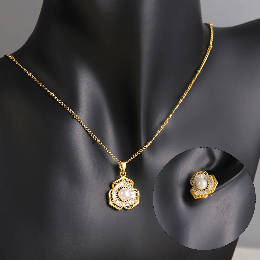 304 Stainless Steel Copper 18K Gold Plated Casual Elegant Shiny Plating Inlay Flower Artificial Pearls Zircon Earrings Necklace Jewelry Set display picture 5