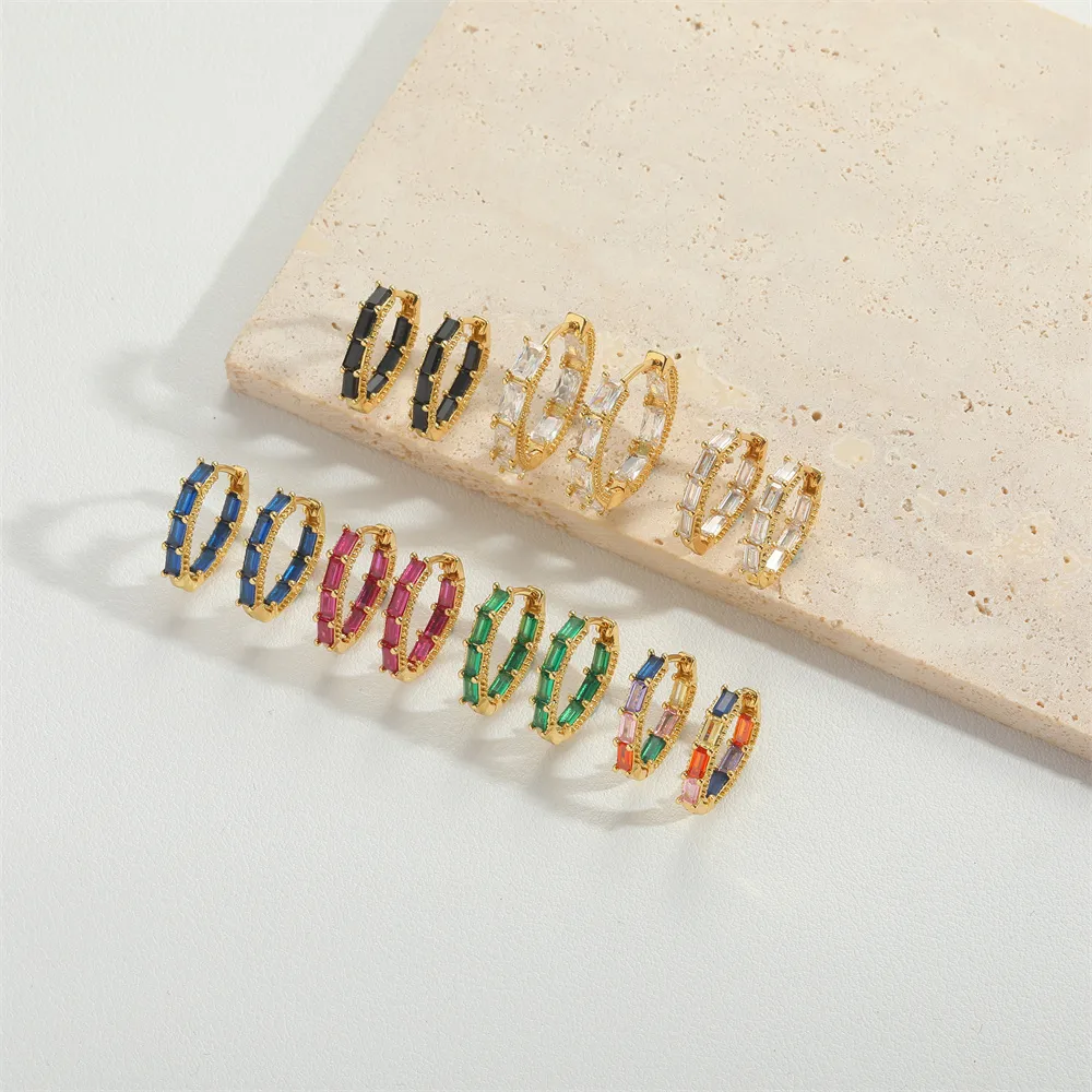 1 Pair Vintage Style Simple Style Commute Round Inlay Copper Zircon 14K Gold Plated Hoop Earrings display picture 2