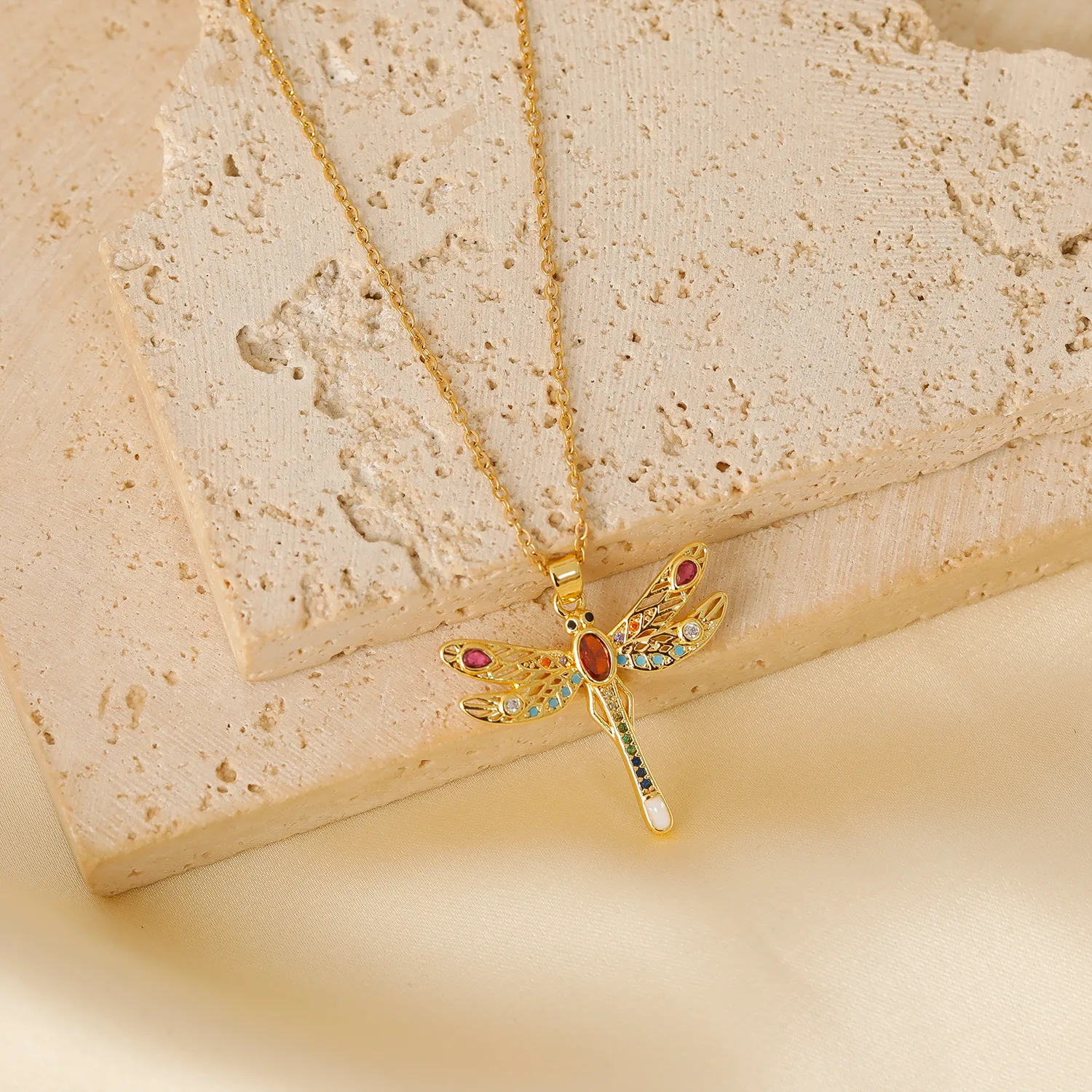 Wholesale IG Style Y2K Vacation Dragonfly Copper Inlay 18K Gold Plated Zircon Pendant Necklace display picture 5