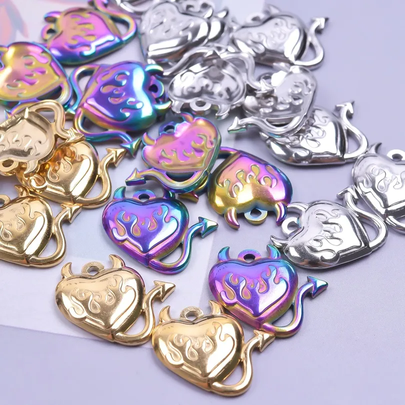 304 Stainless Steel 18K Gold Plated Basic Modern Style Classic Style Plating Geometric Demon Heart Shape Pendant Necklace display picture 6