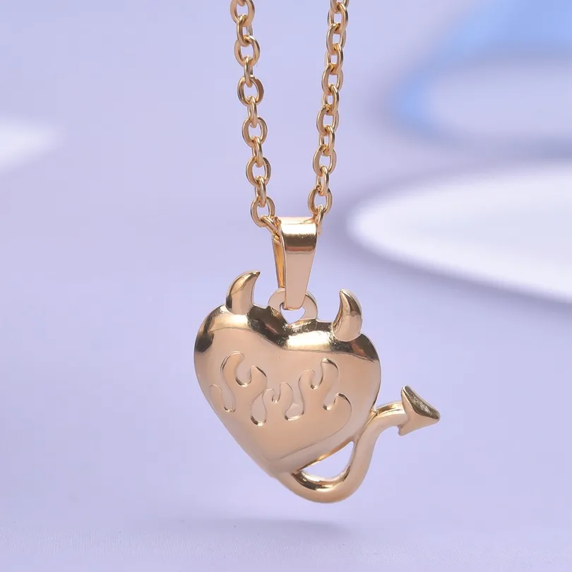 304 Stainless Steel 18K Gold Plated Basic Modern Style Classic Style Plating Geometric Demon Heart Shape Pendant Necklace display picture 10