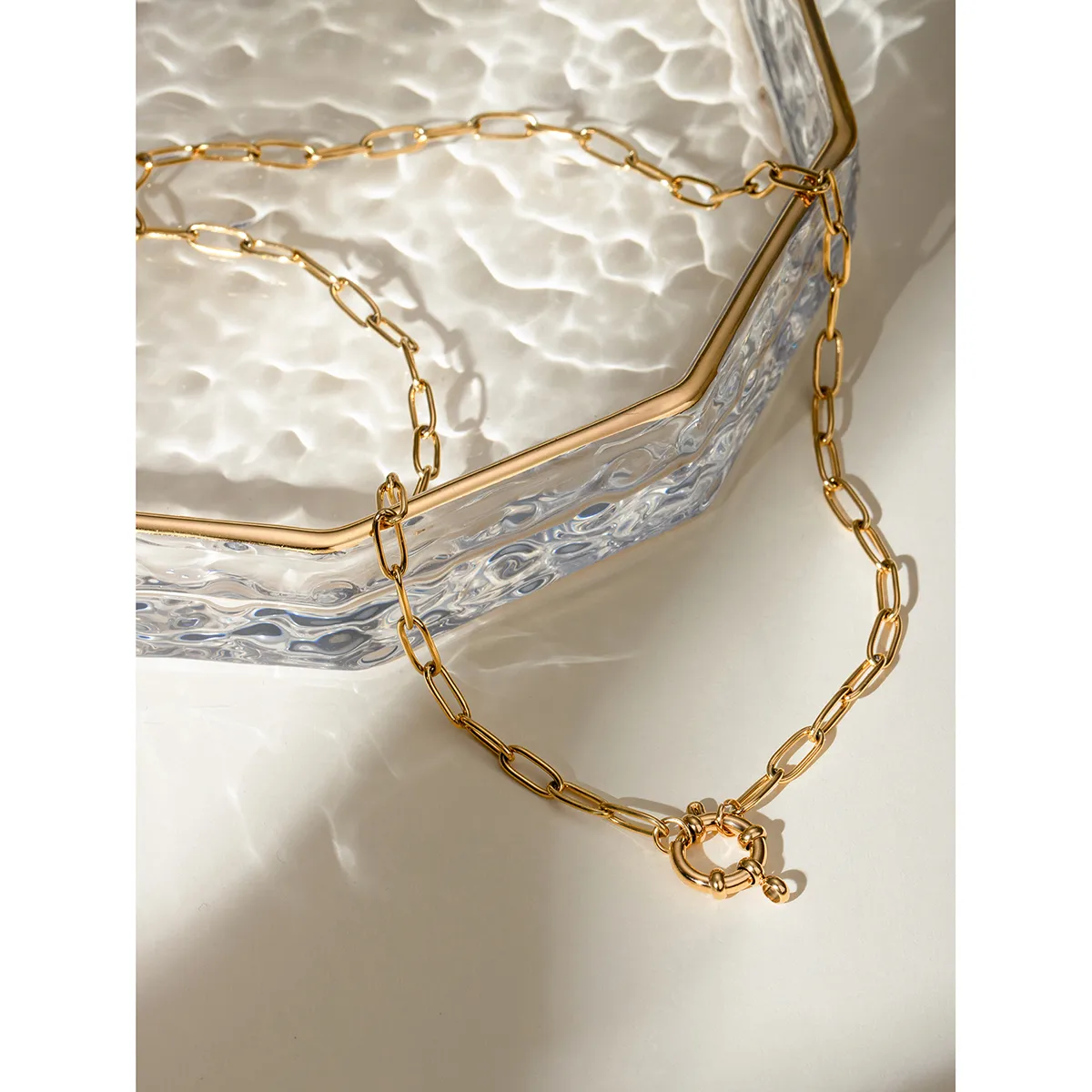 304 Stainless Steel 18K Gold Plated IG Style Solid Color Necklace display picture 10