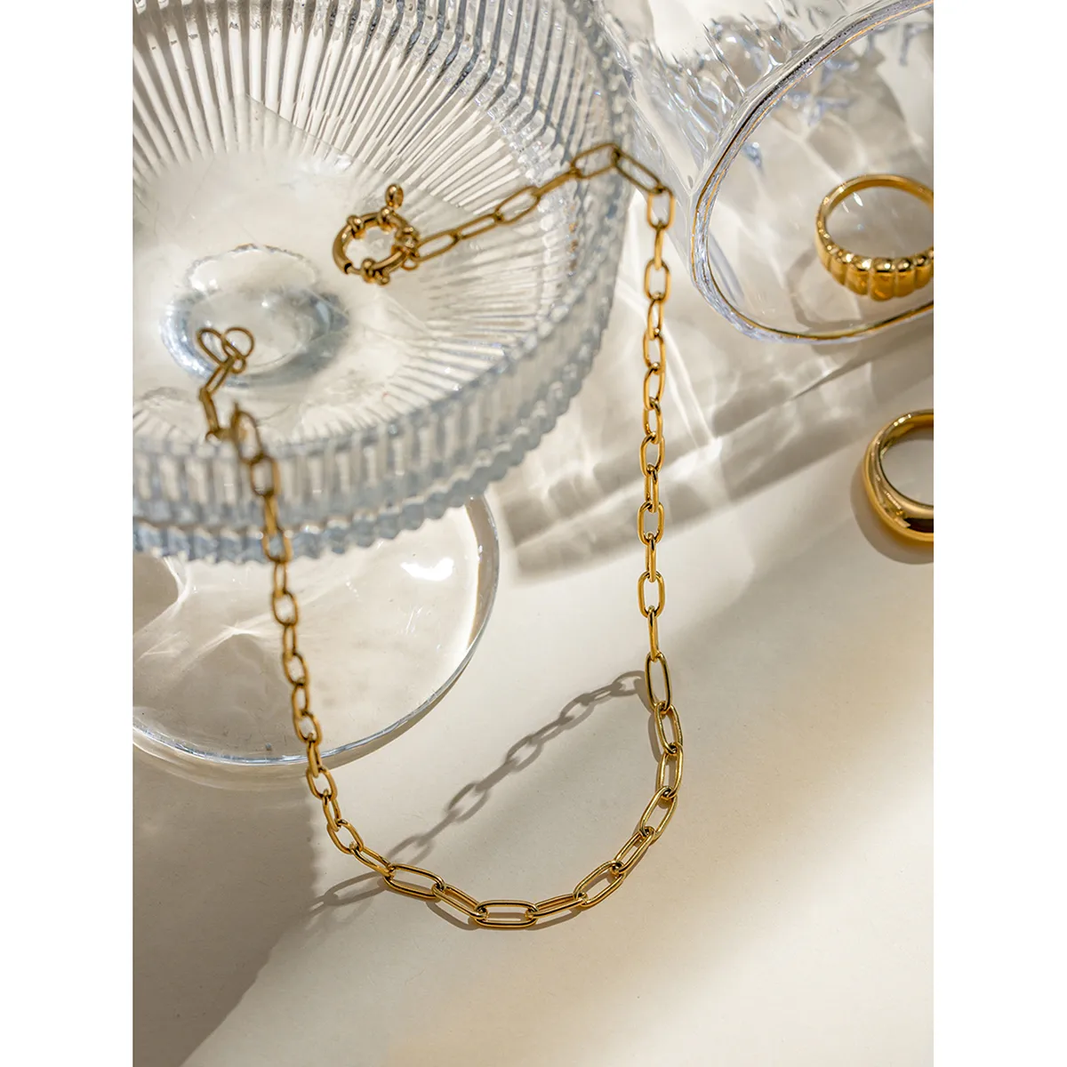 304 Stainless Steel 18K Gold Plated IG Style Solid Color Necklace display picture 9