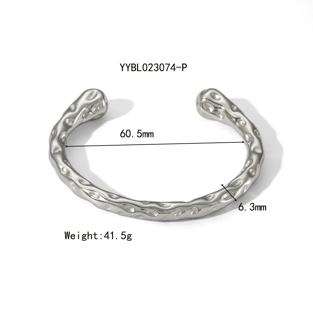 Vintage Style Romantic Simple Style C Shape 304 Stainless Steel 18K Gold Plated Bangle In Bulk display picture 2