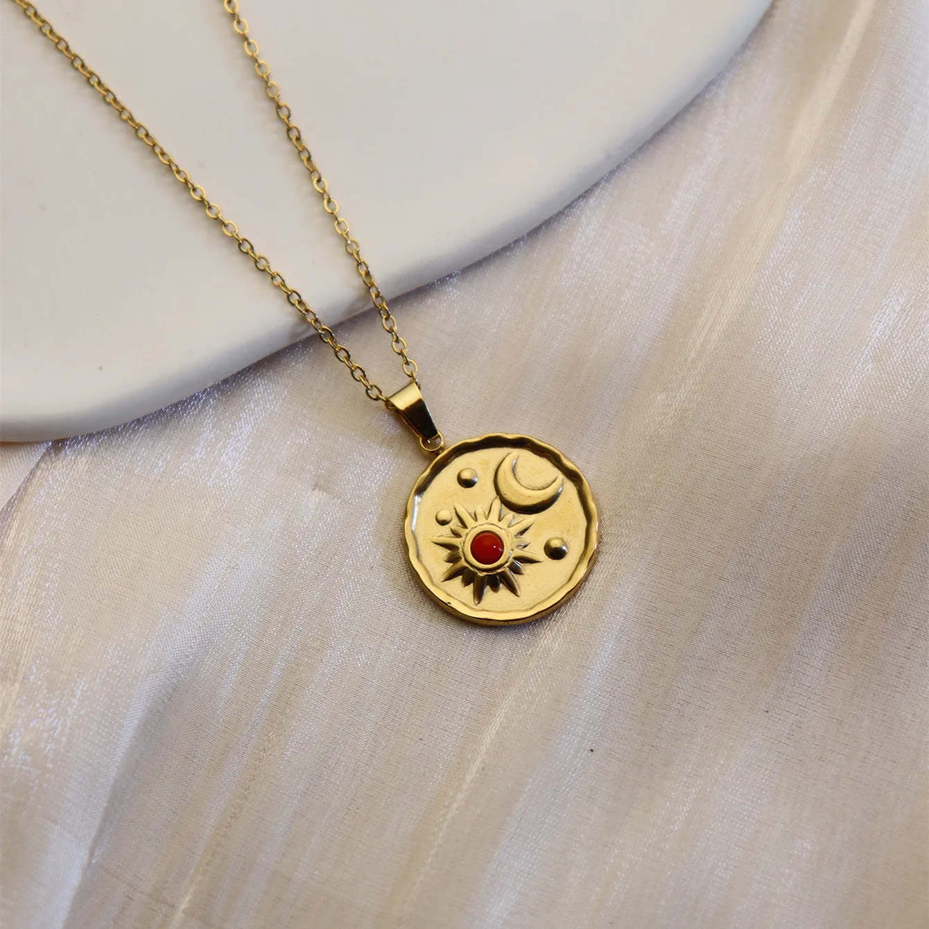 304 Stainless Steel 18K Gold Plated Simple Style Plating Inlay Sun Water Droplets Eye Natural Stone Pendant Necklace display picture 12
