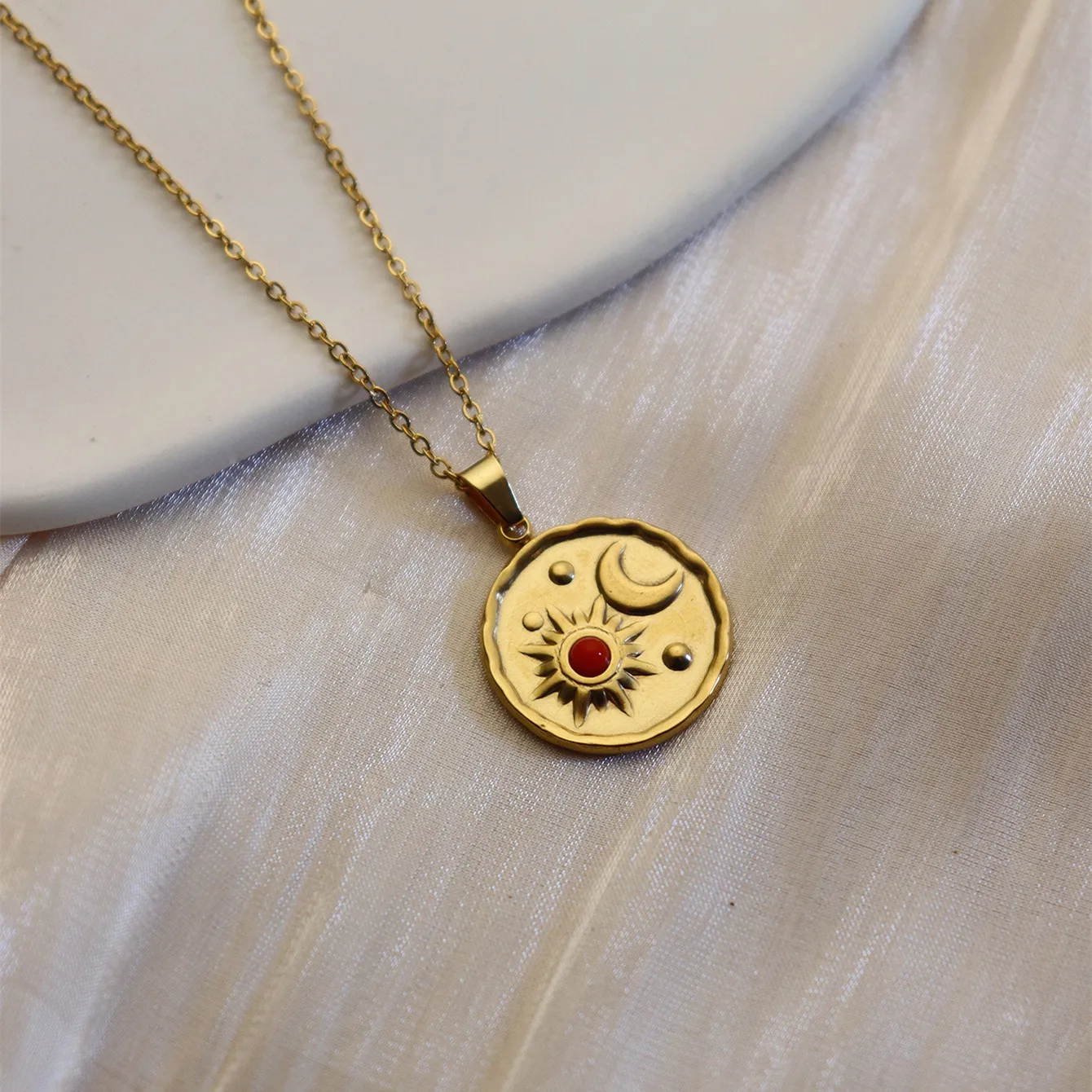 304 Stainless Steel 18K Gold Plated Simple Style Plating Inlay Sun Water Droplets Eye Natural Stone Pendant Necklace display picture 14