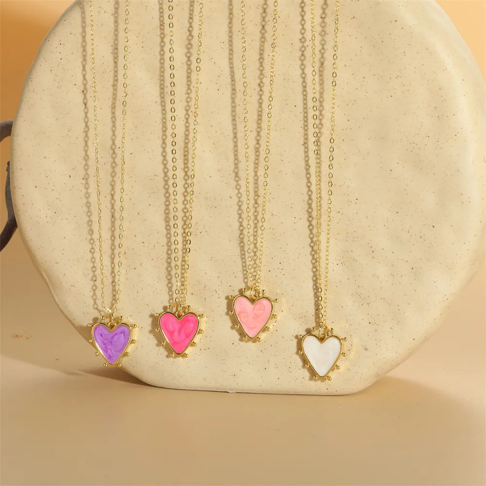 Wholesale Vintage Style Simple Style Commute Heart Shape Copper Enamel 14K Gold Plated Pendant Necklace display picture 7