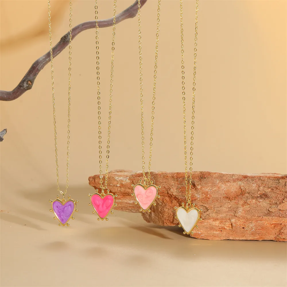 Wholesale Vintage Style Simple Style Commute Heart Shape Copper Enamel 14K Gold Plated Pendant Necklace display picture 4