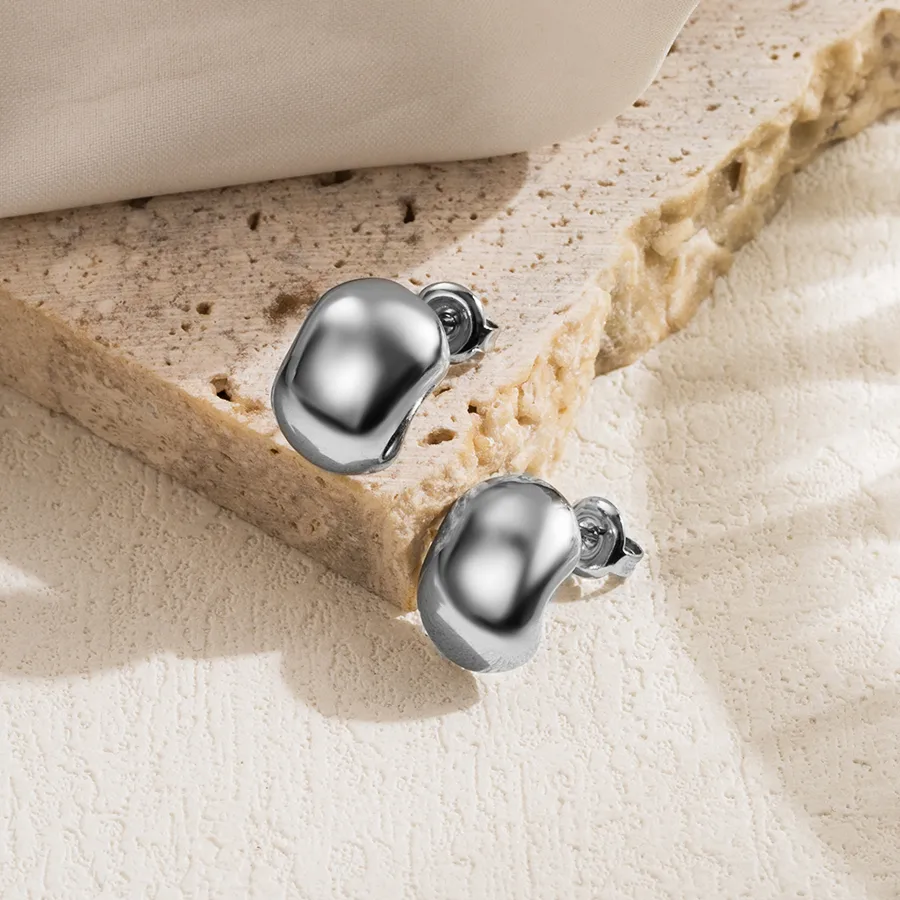 1 Pair Casual Simple Style Commute Round Solid Color Plating 304 Stainless Steel 18K Gold Plated Ear Studs display picture 1