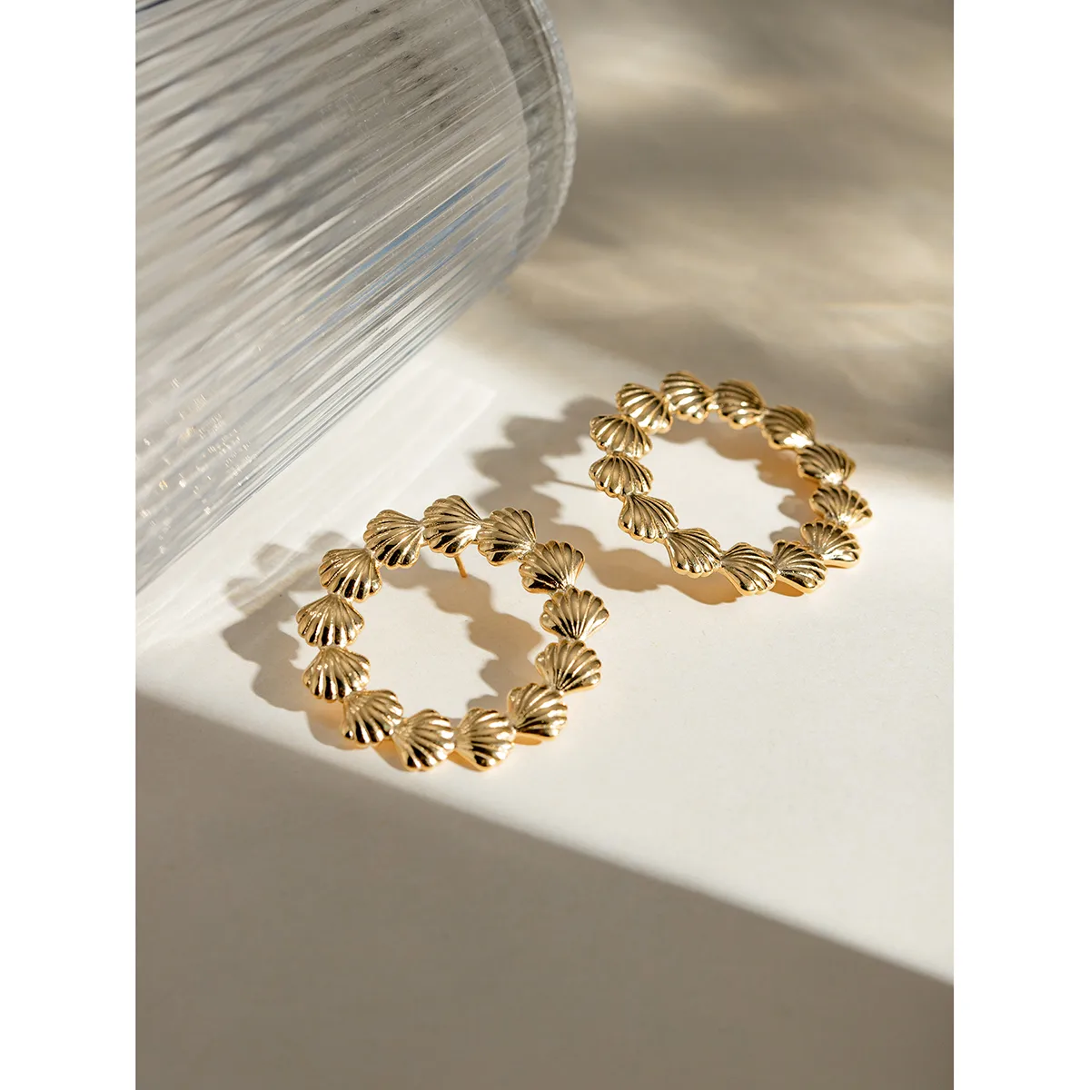 1 Pair Beach Simple Style Classic Style Solid Color Plating 304 Stainless Steel 18K Gold Plated Earrings display picture 5