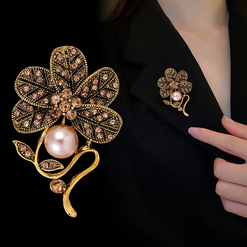 Simple Style Classic Style Animal Wreath Airplane Alloy Inlay Rhinestones Women's Brooches display picture 17