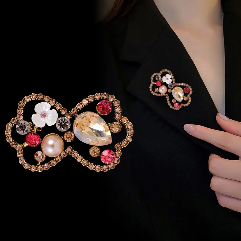 Simple Style Classic Style Animal Wreath Airplane Alloy Inlay Rhinestones Women's Brooches display picture 21
