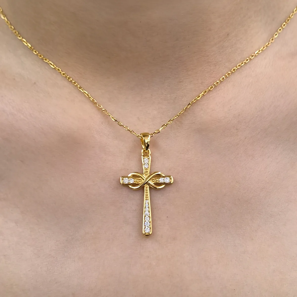 Sterling Silver White Gold Plated Gold Plated Simple Style Classic Style Inlay Cross Moissanite Pendant Necklace display picture 10
