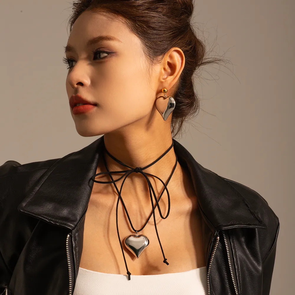 304 Stainless Steel Rope 18K Gold Plated IG Style Casual Heart Shape Bracelets Earrings Necklace display picture 5