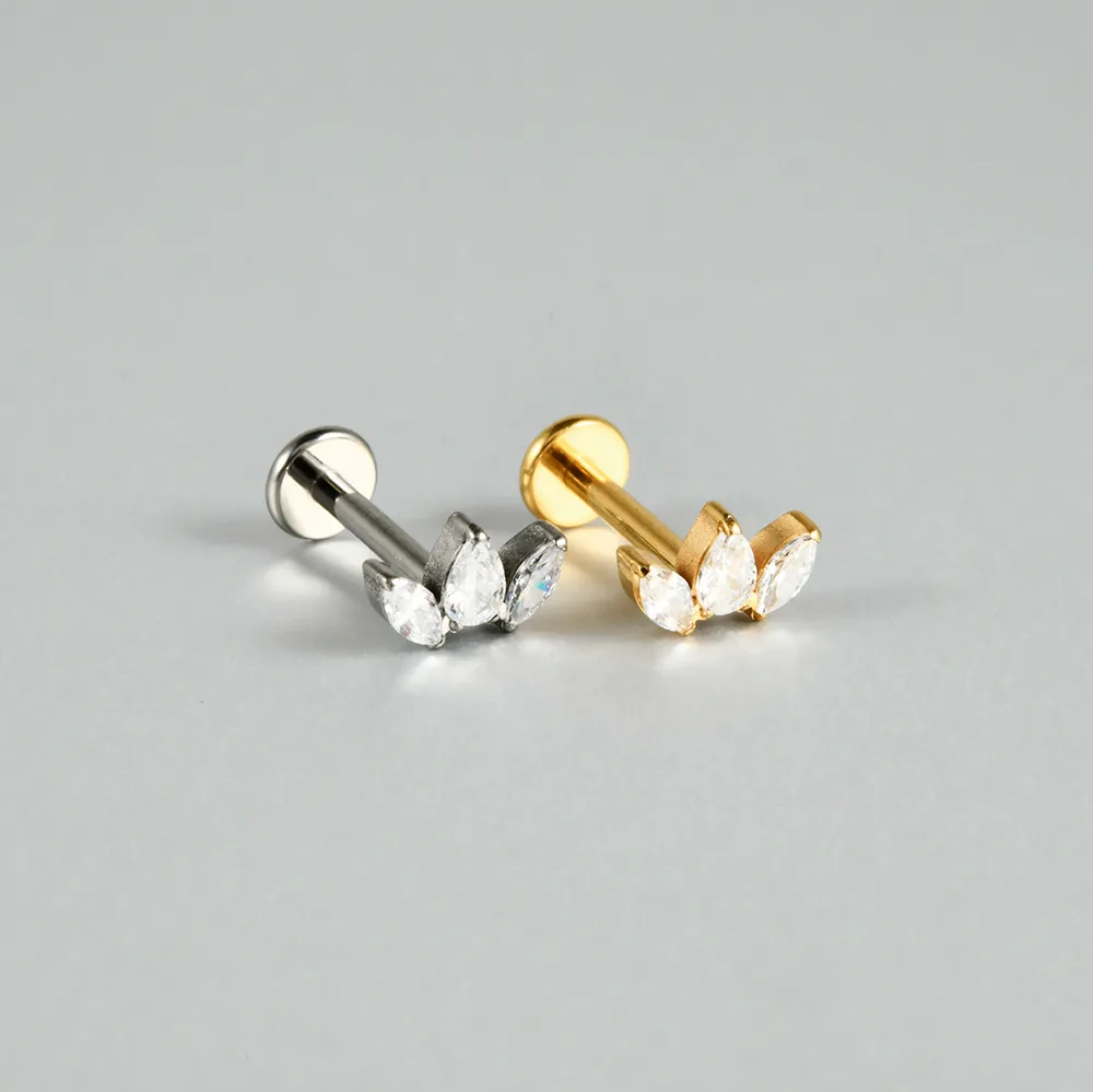1 Piece Lip Rings Casual Vacation Simple Style Sword Crown Pure Titanium Inlay Zircon 18K Gold Plated Lip Rings display picture 1