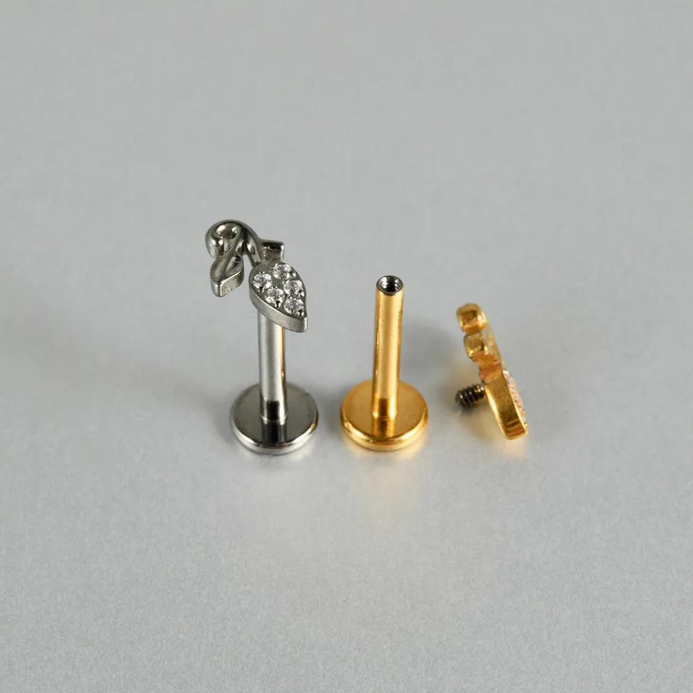 1 Piece Lip Rings Casual Vacation Simple Style Sword Crown Pure Titanium Inlay Zircon 18K Gold Plated Lip Rings display picture 4