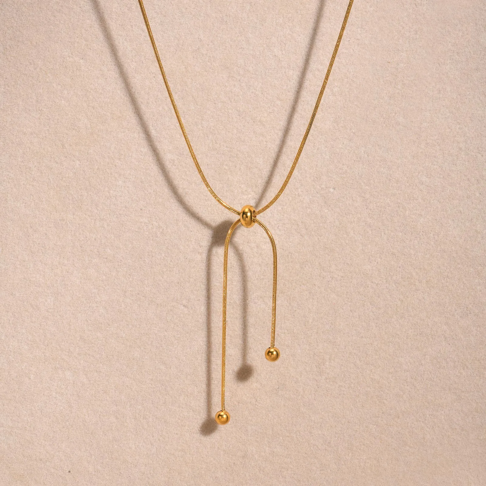 Wholesale Jewelry IG Style Solid Color 201 Stainless Steel 18K Gold Plated Pendant Necklace display picture 3