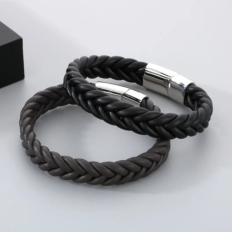 Casual Simple Style Solid Color 304 Stainless Steel Cowhide Leather Braid Men's Bangle display picture 3