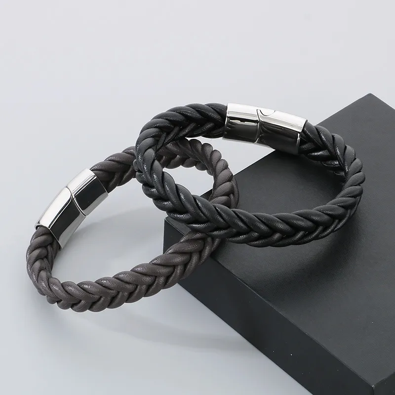 Casual Simple Style Solid Color 304 Stainless Steel Cowhide Leather Braid Men's Bangle display picture 2