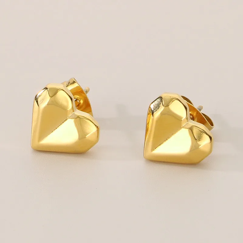 1 Pair Sweet Simple Style Heart Shape 304 Stainless Steel 18K Gold Plated Ear Studs display picture 7