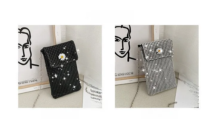Internet Celebrity Style Casual Street Diamond Shiny Chain Shoulder Messenger Bag Trendy Fashion Shiny Personalized Phone Bag display picture 1
