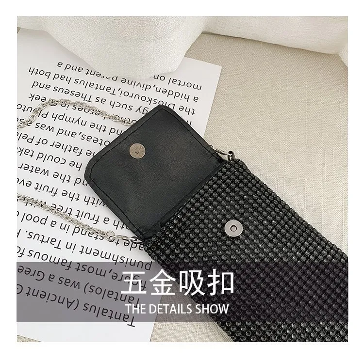 Internet Celebrity Style Casual Street Diamond Shiny Chain Shoulder Messenger Bag Trendy Fashion Shiny Personalized Phone Bag display picture 5