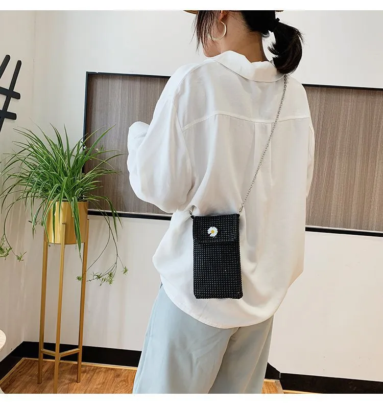 Internet Celebrity Style Casual Street Diamond Shiny Chain Shoulder Messenger Bag Trendy Fashion Shiny Personalized Phone Bag display picture 14