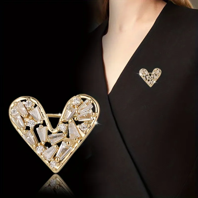 Elegant Heart Shape Alloy Women's Brooches display picture 1
