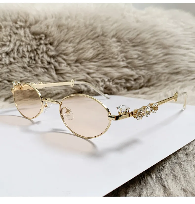New Y2K Middle Ancient Style Heavy Industry Diamond-encrusted Fashion Metal European And American Style Sunscreen Sunglasses Anti-blue Light Flat Glasses display picture 1
