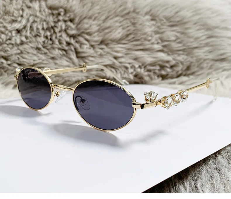 New Y2K Middle Ancient Style Heavy Industry Diamond-encrusted Fashion Metal European And American Style Sunscreen Sunglasses Anti-blue Light Flat Glasses display picture 3