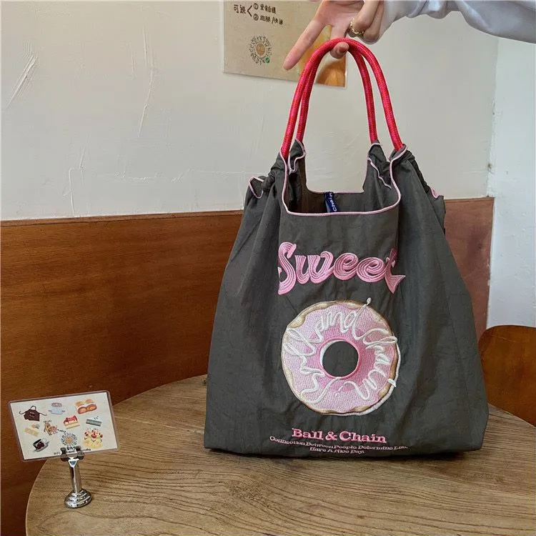 Women's Embroidered Shopping Bag Donut Large Capacity Portable Canvas Bag Environmental Protection Supermarket Portable Foldable Shoulder Bag display picture 2