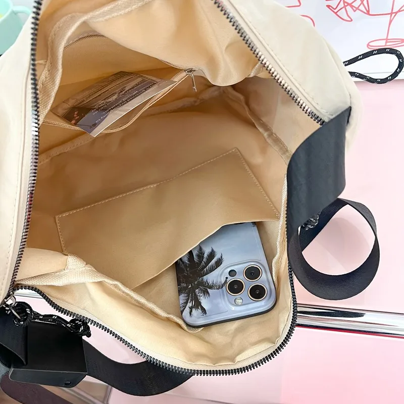 Women's Large Composite Cloth Solid Color Beach Dumpling Shape Zipper Messenger Bag display picture 7
