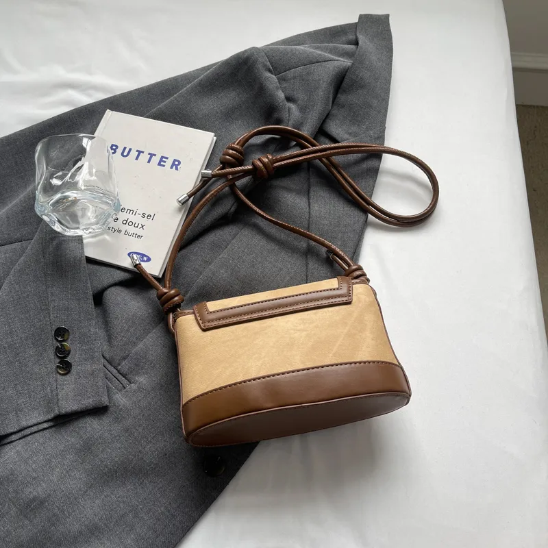 Women's Pu Leather Color Block Classic Style Sewing Thread Square Flip Cover Crossbody Bag display picture 27