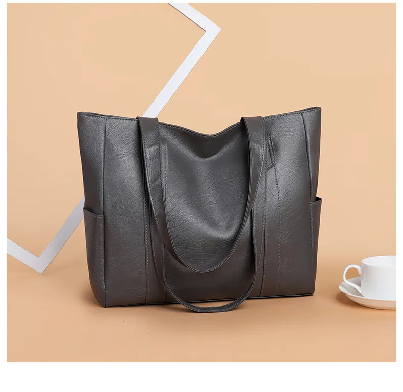 New Fashion  Women's Bag Large Capacity Shoulder Bag Mother Bag Simple  Handbag A Generation Of Hair display picture 3