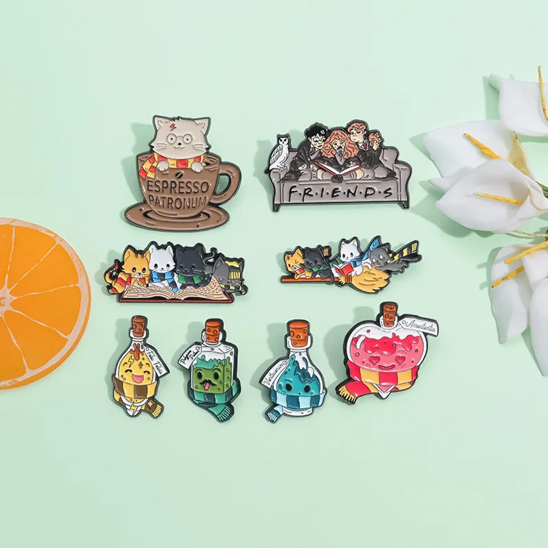 Cartoon Style Cute Animal Cat Magic Medicine Bottle Alloy Stamping Stoving Varnish Plating Unisex Brooches display picture 5