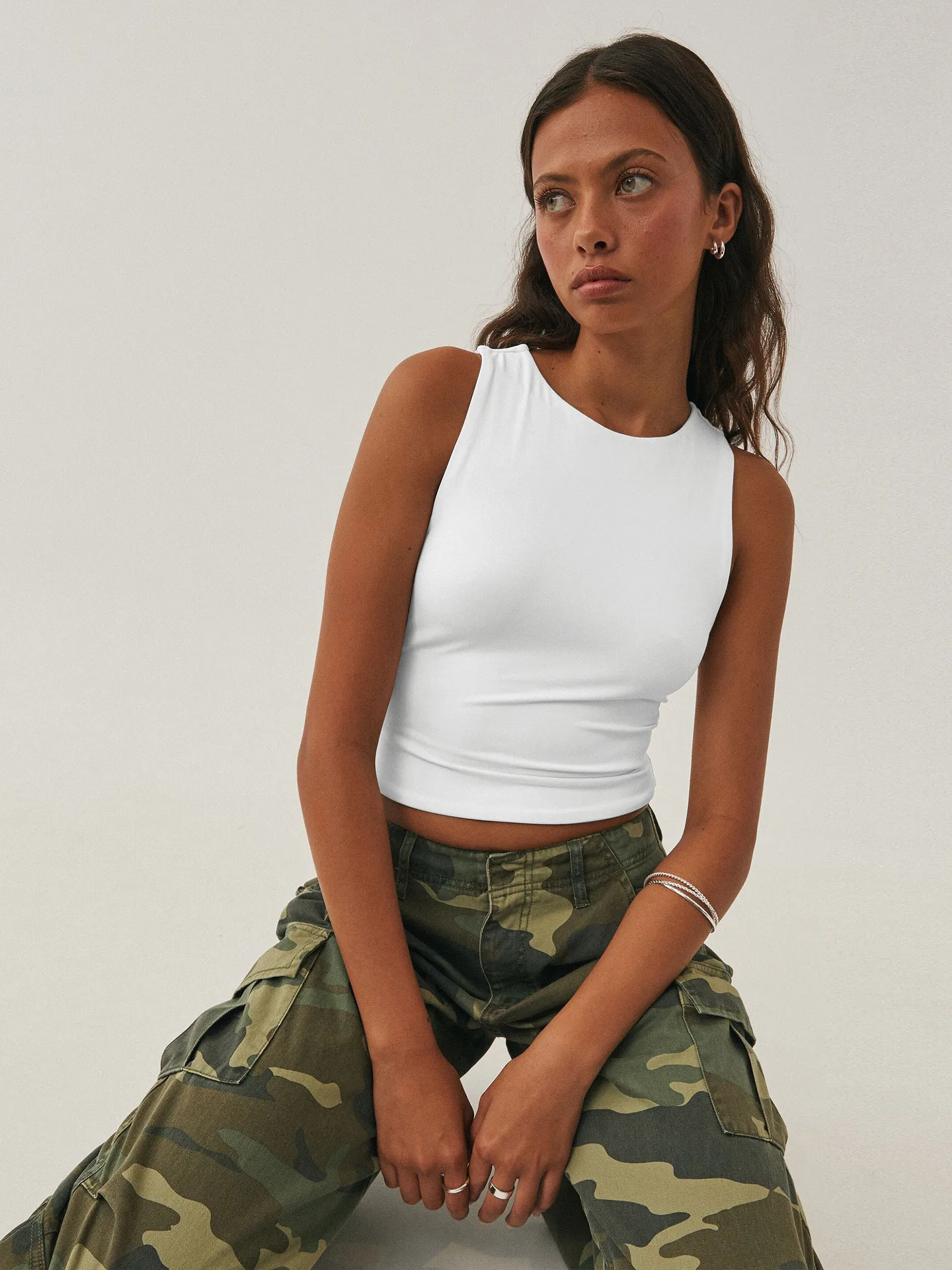 Spice Girl Fashion Spring And Summer Y2K Sleeveless Vest Slim-fit Slimming Inner Wearing Outer Wearing Sports Short Top For Women display picture 15