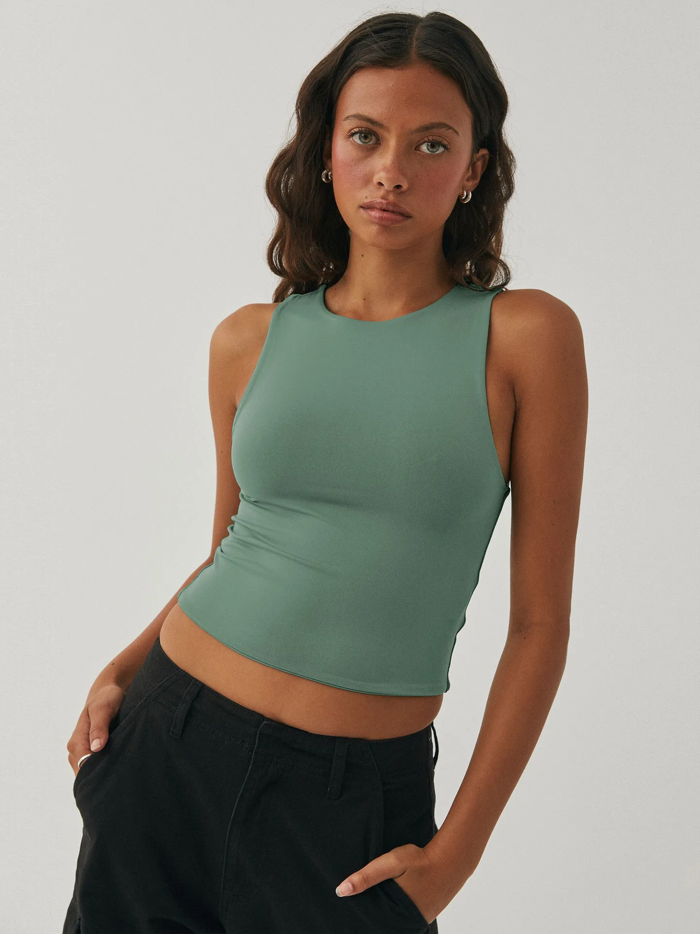 Spice Girl Fashion Spring And Summer Y2K Sleeveless Vest Slim-fit Slimming Inner Wearing Outer Wearing Sports Short Top For Women display picture 2